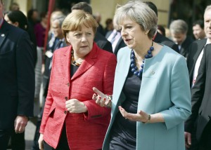 مصير أوروبا اليوم هو بين امرأتين ماي البريطانية وميركل الألمانية