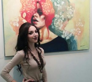 التشكيلية السورية تسنيم شرف في معرضها "شيروفوبيا"