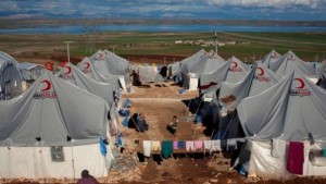 مخيم للاجئين سوريين على الحدود التركية السورية