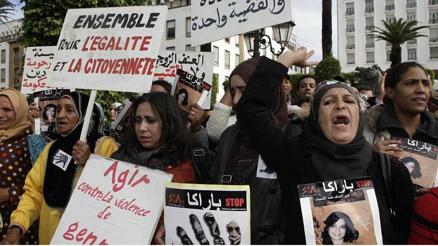 المرأة المغربية تنشط للمطالبة بحقوقها/ انترنت