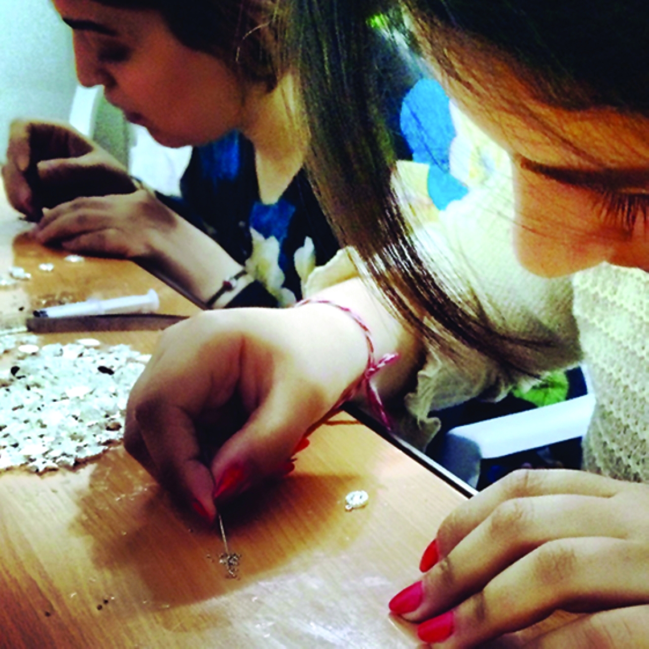 «أحب سوريا» منصة للتدريب لإحياء الإرث السوري في الحرف اليدوية