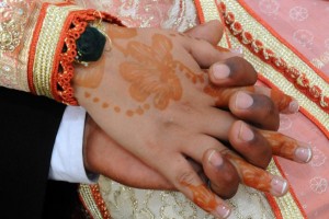 ما العائق فعلياً من تسجيل الزواج الديني لدى سلطات مدنية رسمية؟