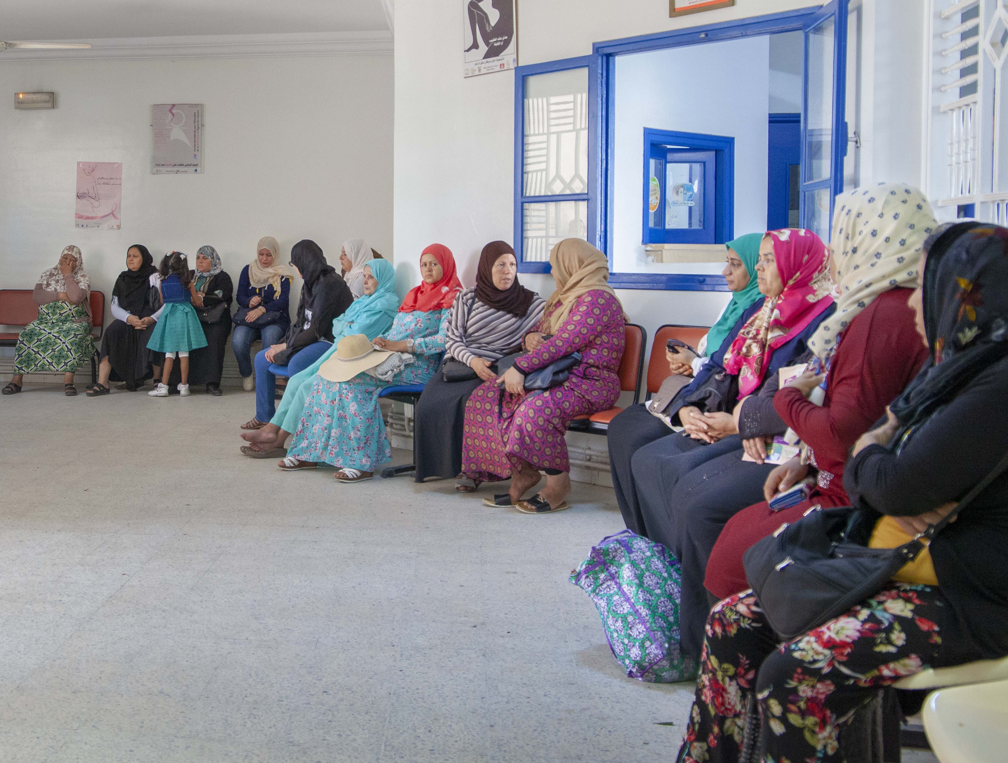 نساء تونسيات في مركز لتنظيم الأسرة. © صندوق الأمم المتحدة للسكان تونس