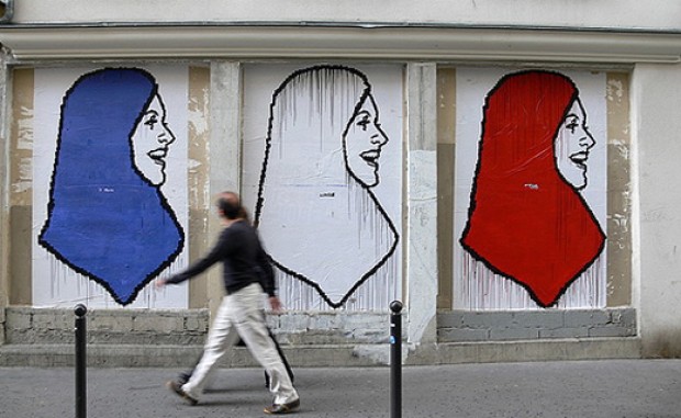 هل الحجاب هويّة إسلاميّة حقّاً؟