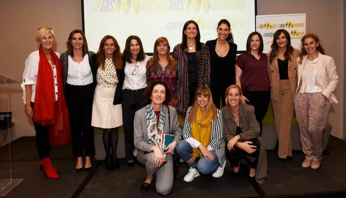 "السيدات يتحركن".. جمعية إسبانية تهدف لدعم المرأة