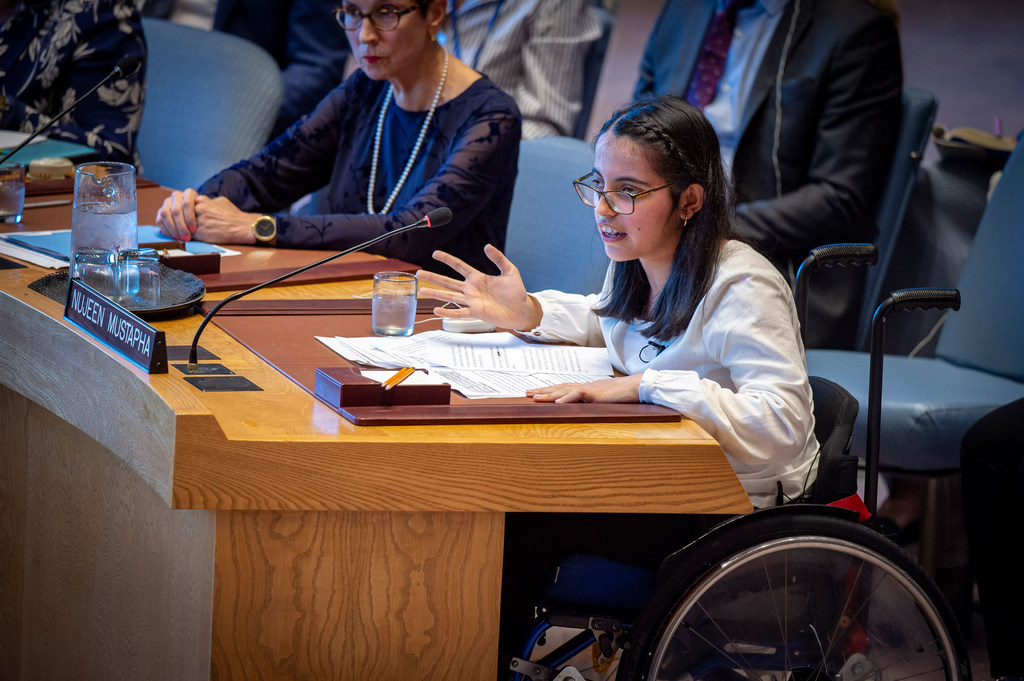 الشابة السورية نوجين مصطفى تتحدث أمام مجلس الأمن عن أوضاع ذوي الإعاقة في سياق الصراع السوري